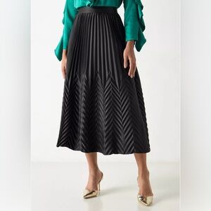 Cachet Black A-Line Skirt